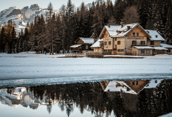 Beautiful winter home with lake